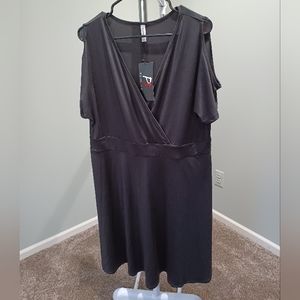 #302 NWT Women's Plus Dress
